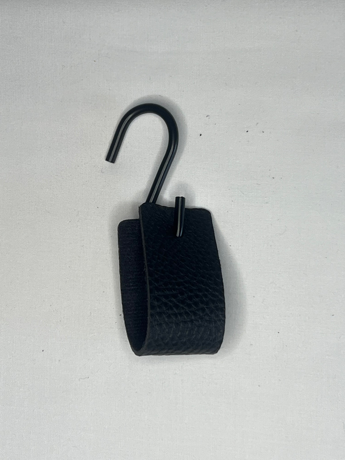 Pack Of 6 Hooks With Leather Loop